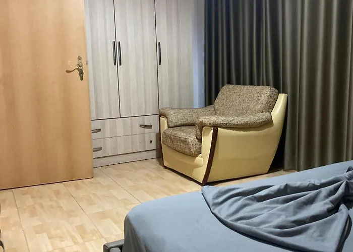 1st Floor Apartmán Golem (Tirana)